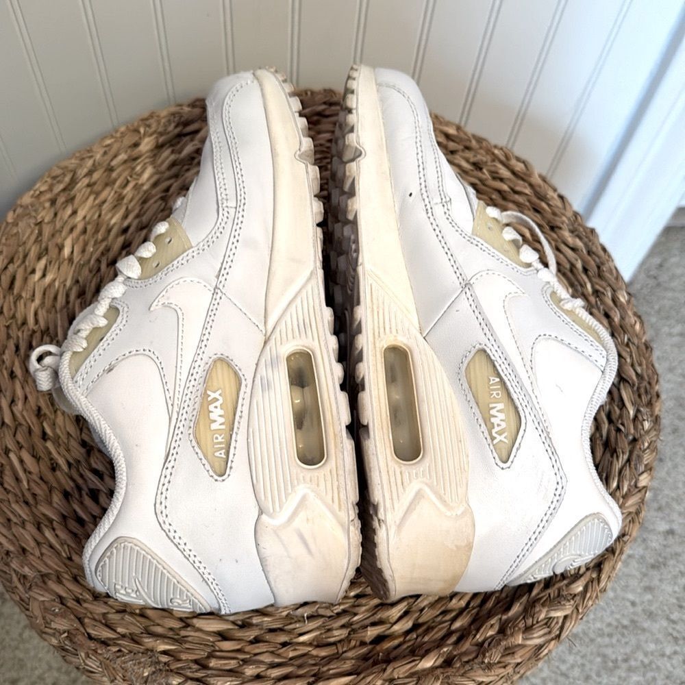 Nike Air Max White Sneakers - 5Y - Good Condition - Picture 9 of 12